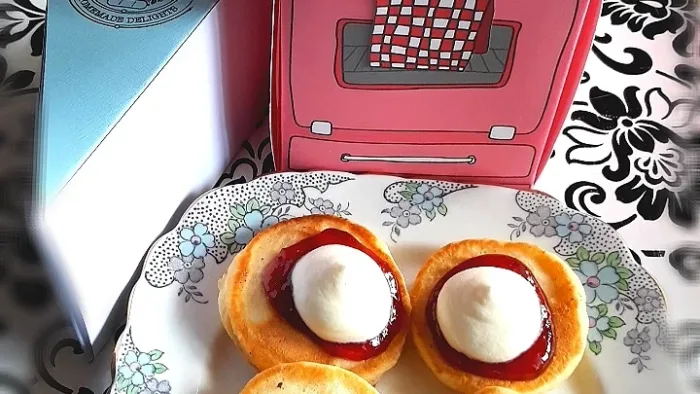 Pikelets with Jam & Cream